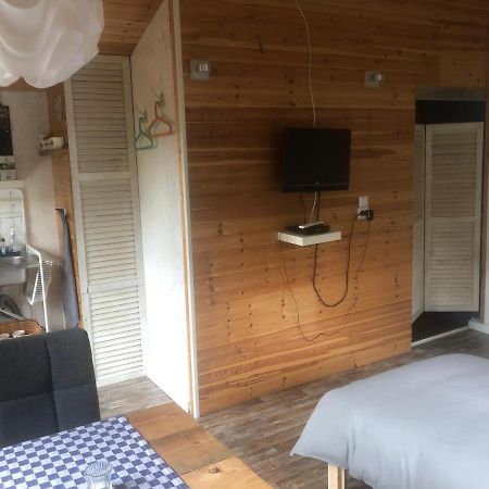 Bed & Breakfast Herkingen Gr5 エクステリア 写真