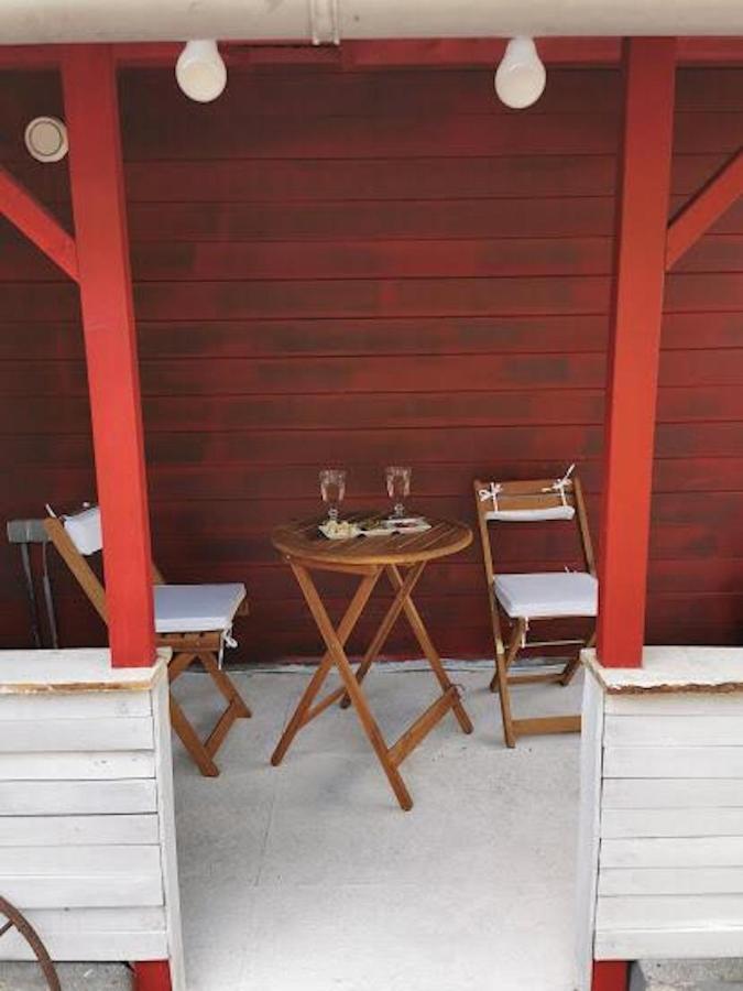 Bed & Breakfast Herkingen Gr5 エクステリア 写真